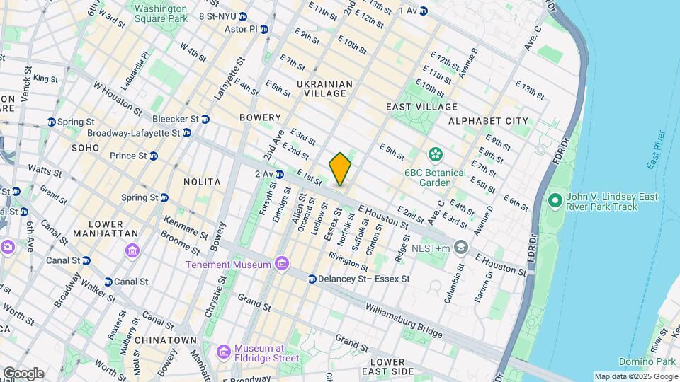 118 E First St Mapa y Detalles de la Ubicación
