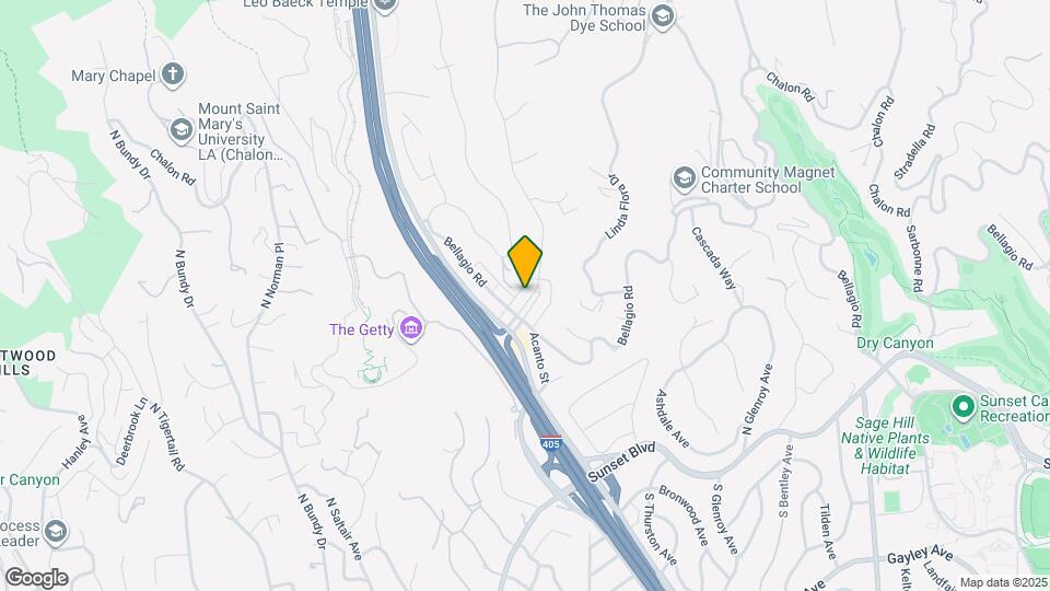 833 Moraga Dr Map and Location Details