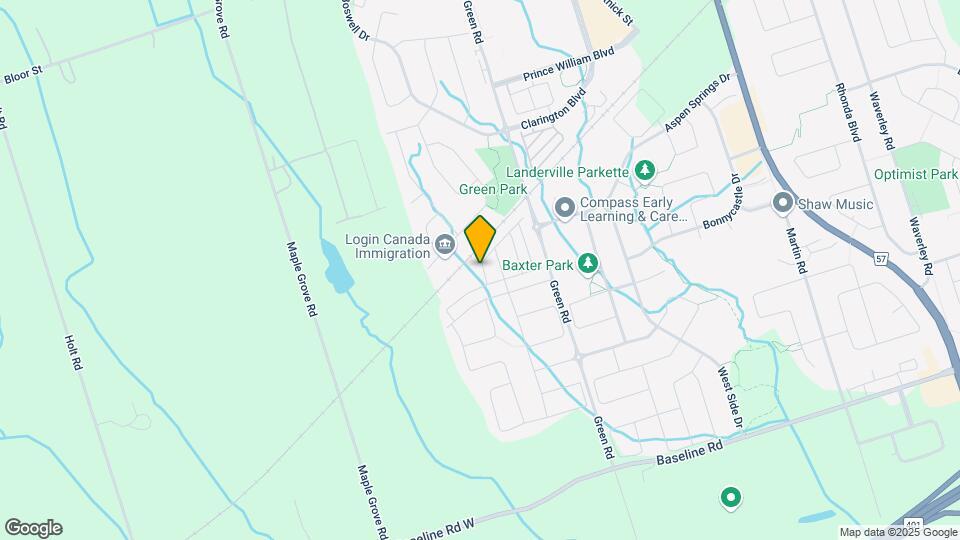 Beautifully Updated Executive End-Unit Tow Map and Location Details