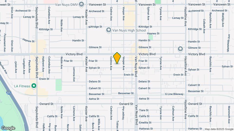 14633 Sylvan St Map and Location Details
