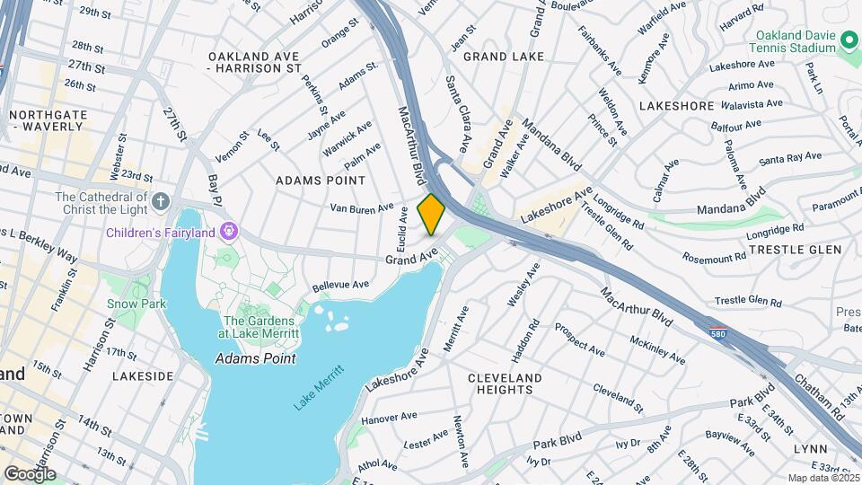 570 Grand Ave Mapa y Detalles de la Ubicación