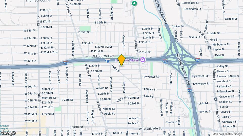 1035 E 28th St Map and Location Details