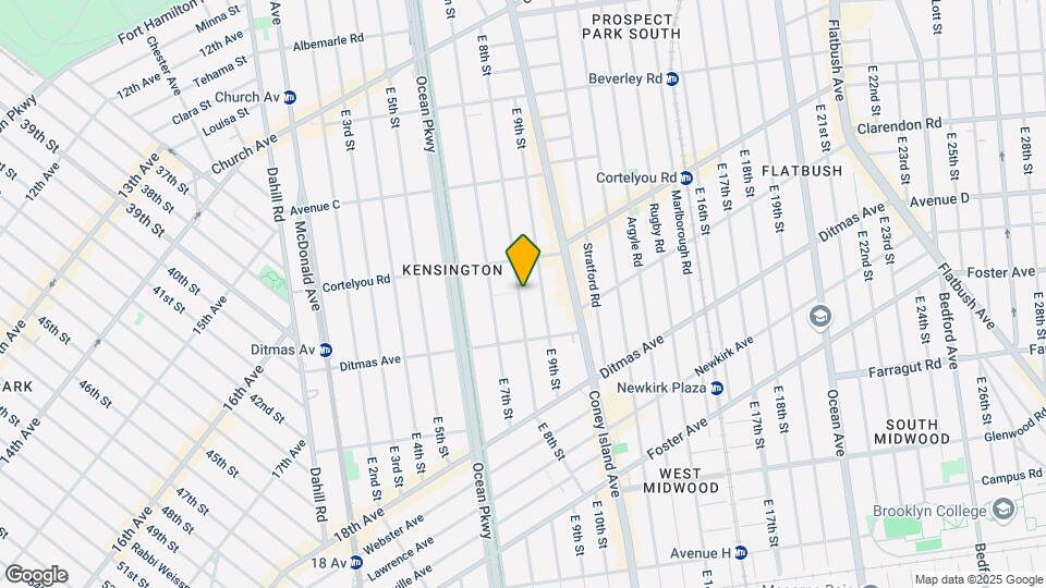 499 E 8th St Map and Location Details