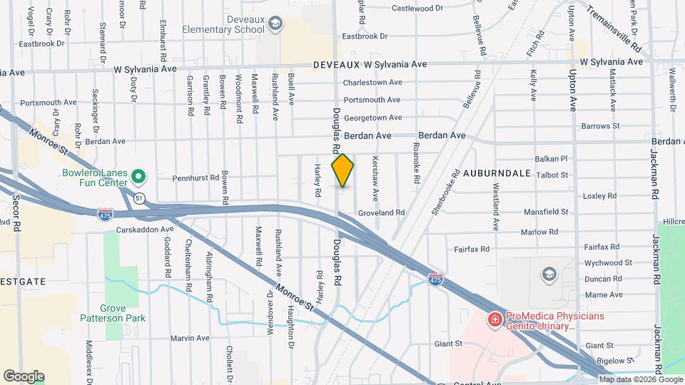 3636 Douglas Rd Mapa y Detalles de la Ubicación