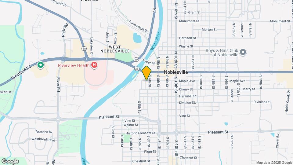 551 Maple Ave Mapa y Detalles de la Ubicación