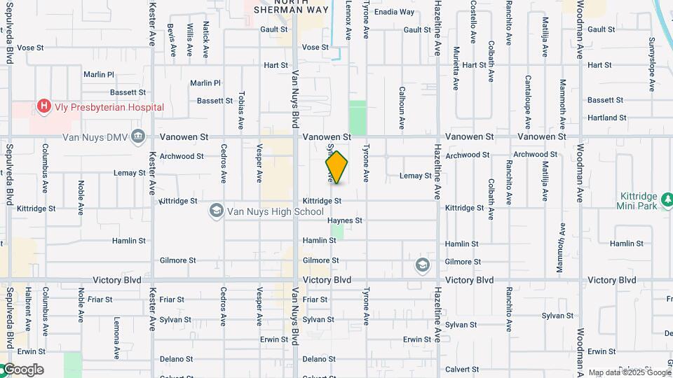 6616 Sylmar Ave Map and Location Details