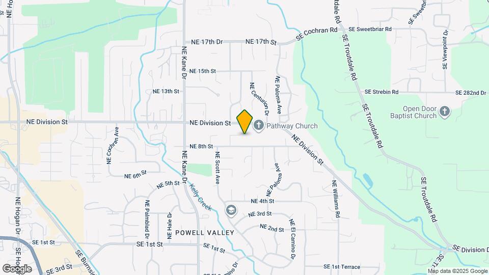 902 NE Hacienda Ct Map and Location Details