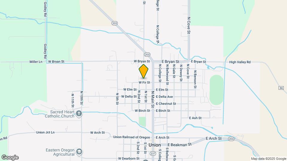 912 N 1st St Map and Location Details