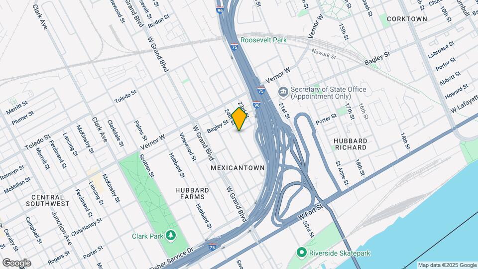 1523 24th St Map and Location Details