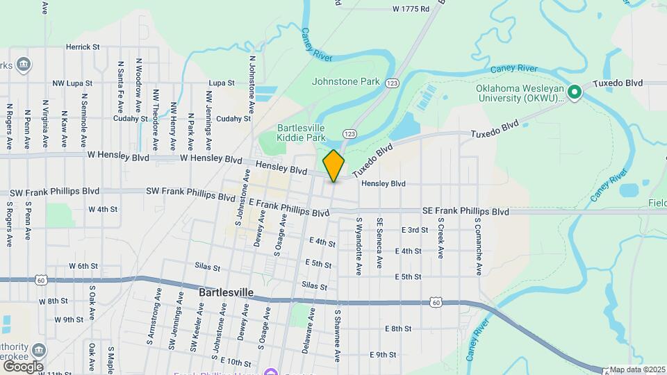 111 SE Delaware Ave Map and Location Details