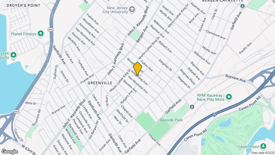 151 Armstrong Ave Mapa y Detalles de la Ubicación