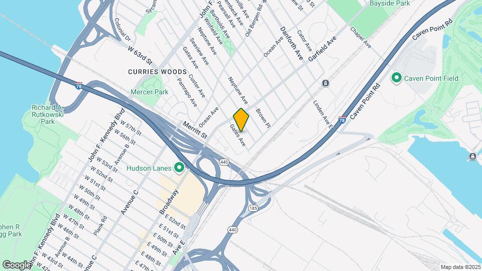 38 Gates Ave Map and Location Details