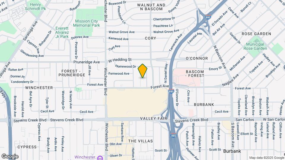 588 N Baywood Ave Map and Location Details