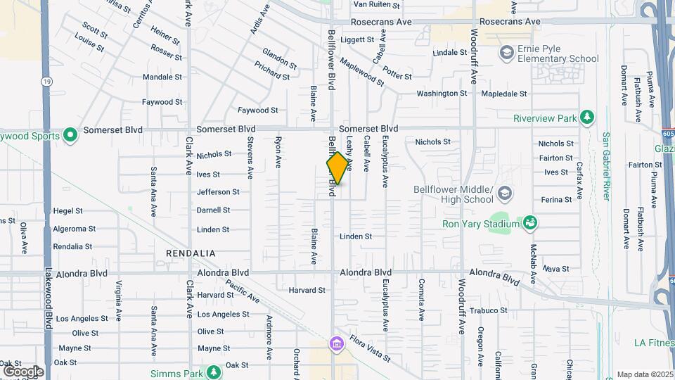 15346 Bellflower Blvd Map and Location Details