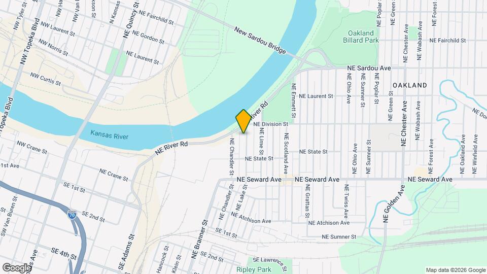 539 NE Lake St Map and Location Details