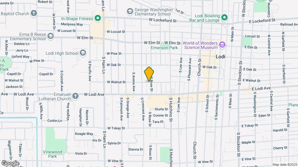 702 W Walnut St Map and Location Details