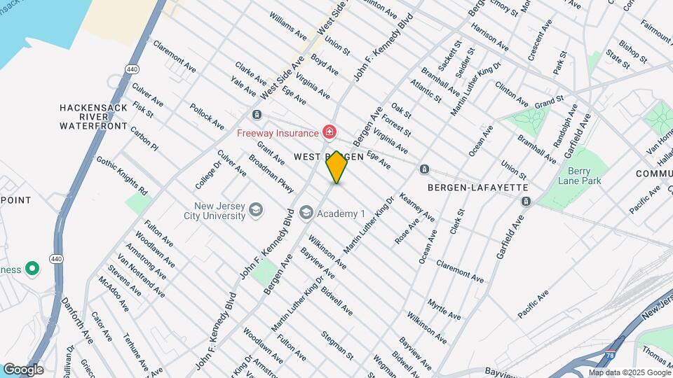 221 Claremont Ave Mapa y Detalles de la Ubicación