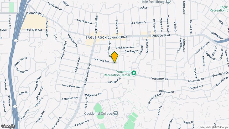 4926 N Maywood Ave Map and Location Details