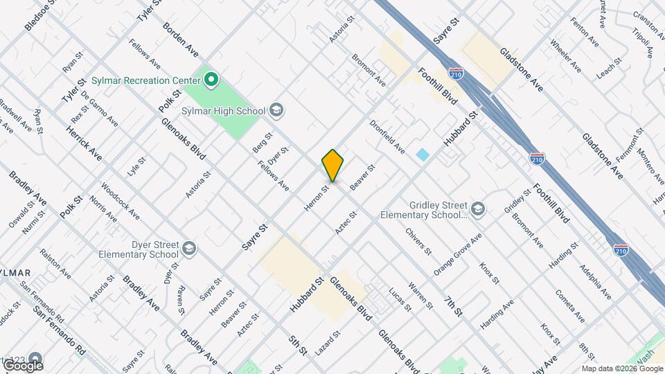 12877 Borden Ave Mapa y Detalles de la Ubicación