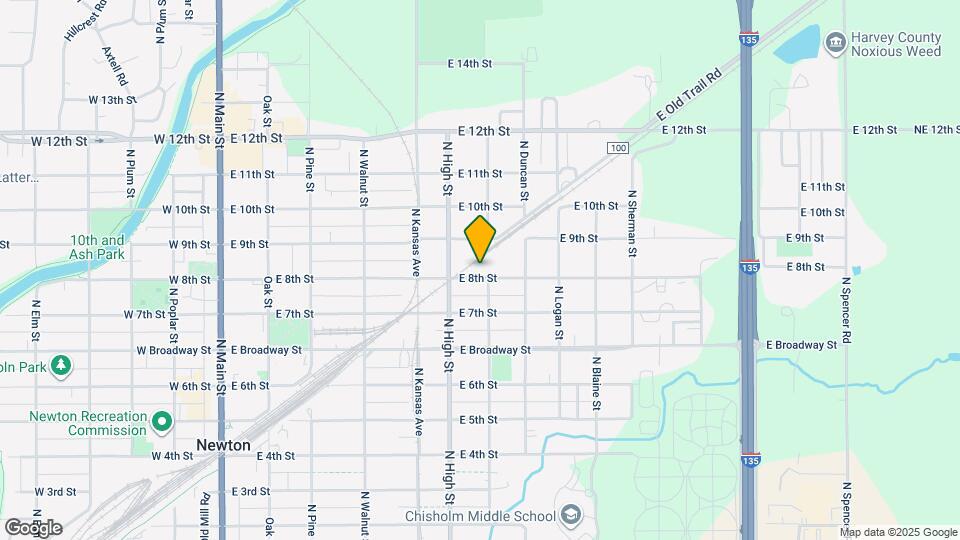 620 E 8th St Map and Location Details
