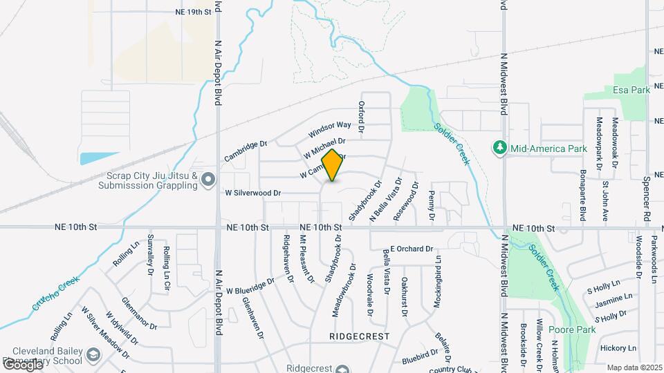 220 W Shadywood Dr Map and Location Details