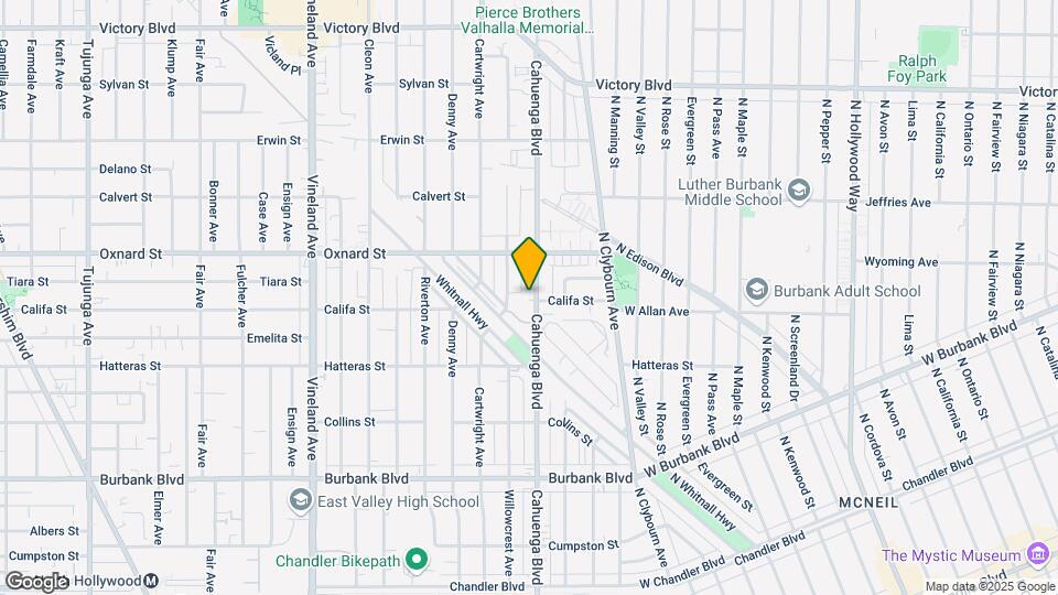 5915 Cahuenga Blvd Mapa y Detalles de la Ubicación