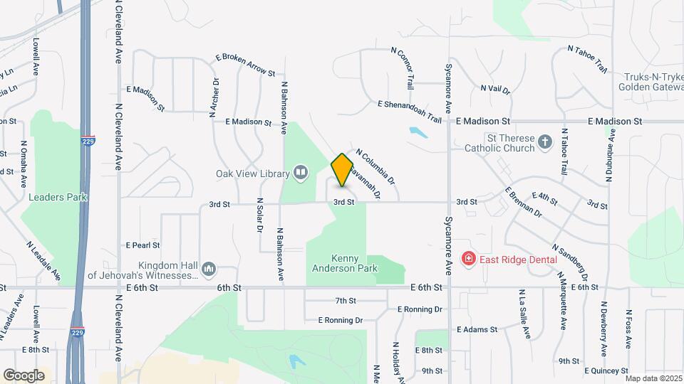 705 N Montgomery Ct Map and Location Details