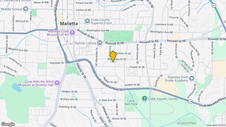 204 SE Lakewood Dr Map and Location Details