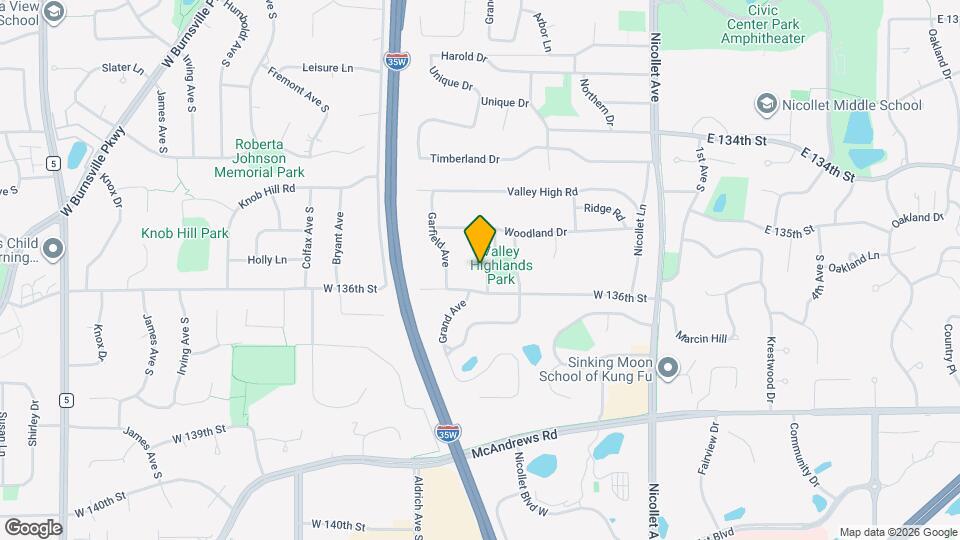 13516 Grand Ave Map and Location Details