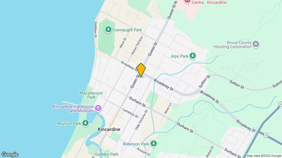 953 Queen St Map and Location Details