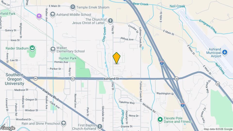 400 Clay St Map and Location Details