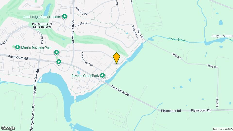 911 Ravens Crest Dr Map and Location Details