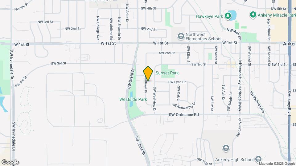 413 SW Westlawn Dr Map and Location Details