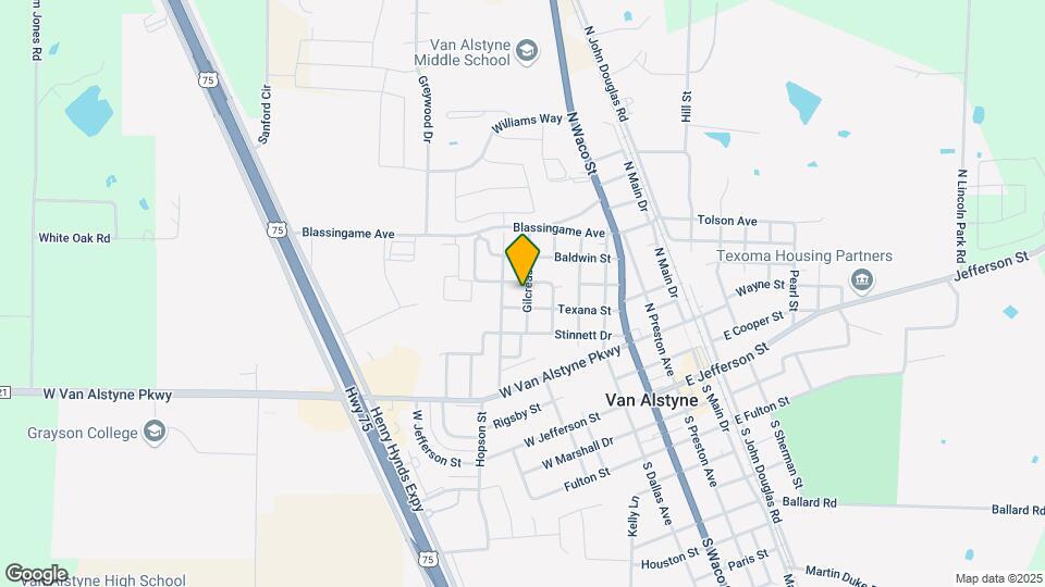 560 Gilcrease St Map and Location Details