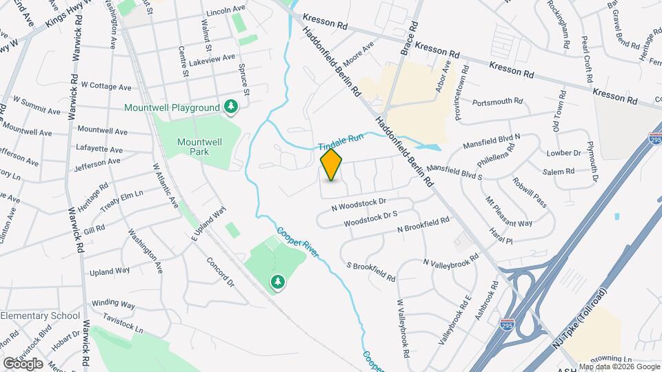 213 Uxbridge Dr Mapa y Detalles de la Ubicación