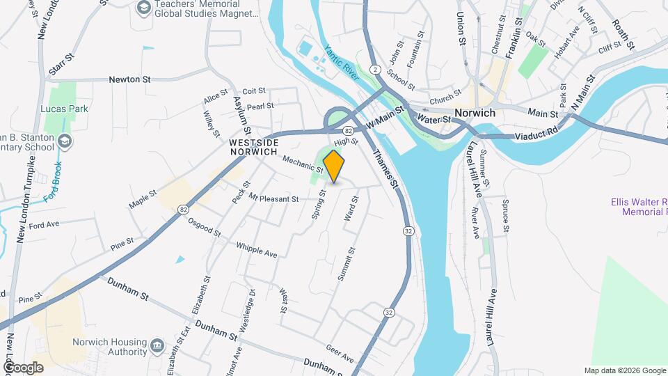 Summitwoods Apartments in Norwich, CT