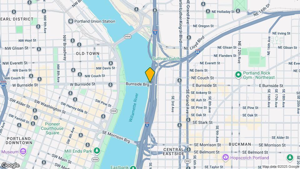 92 E Burnside St Mapa y Detalles de la Ubicación