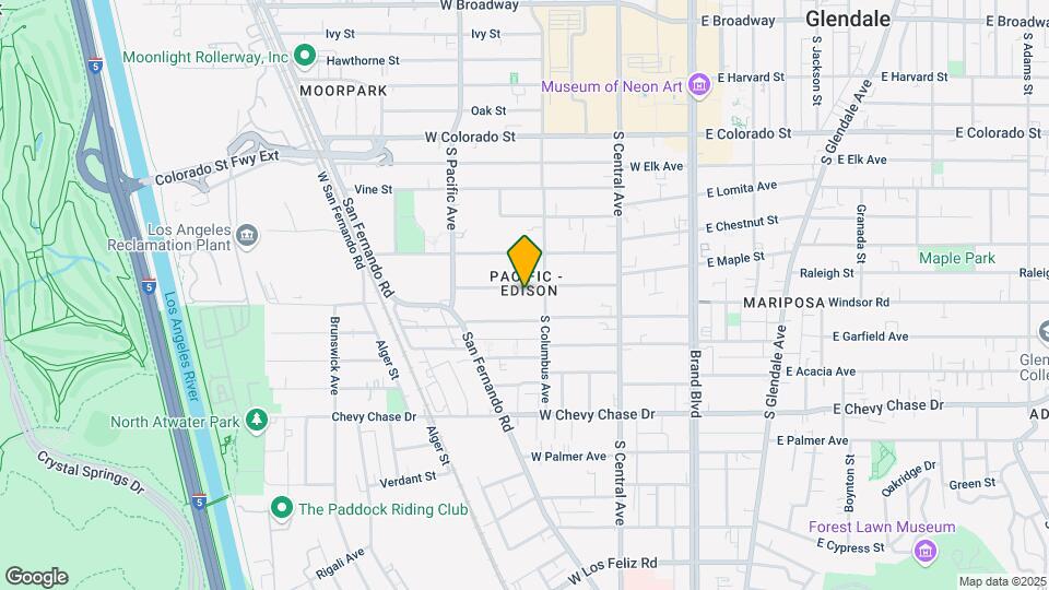 414 W Maple St Mapa y Detalles de la Ubicación
