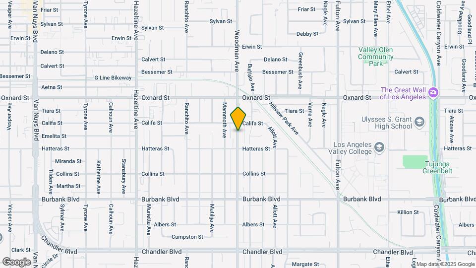 5860 Woodman Ave Map and Location Details