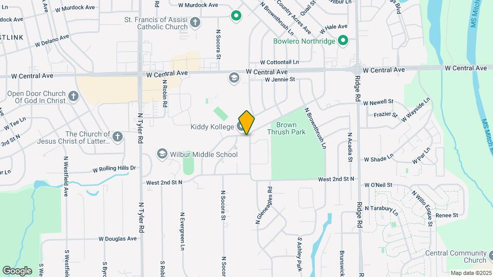 384 N Country Acres Ave Map and Location Details