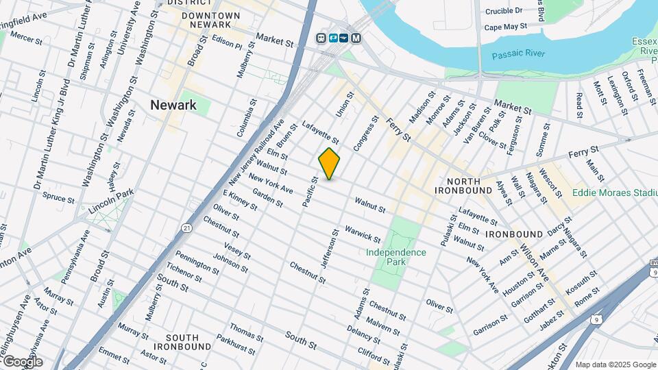 221 Walnut St Mapa y Detalles de la Ubicación