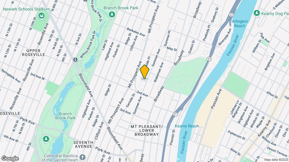 332 Summer Ave Mapa y Detalles de la Ubicación