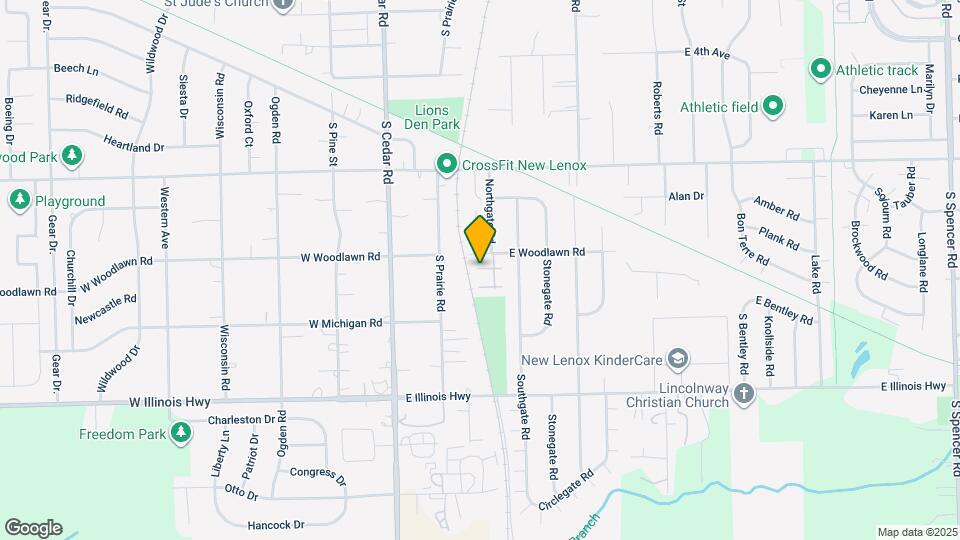 224 E Woodlawn Rd Map and Location Details