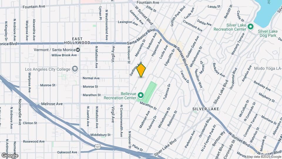 832 Hyperion Ave Mapa y Detalles de la Ubicación
