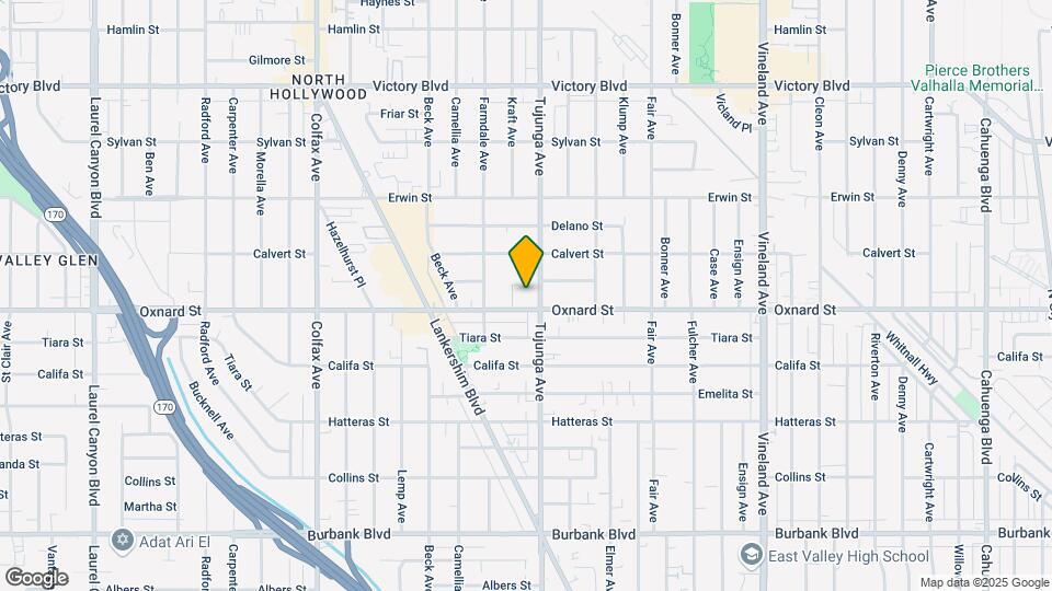 11413 Oxnard St Map and Location Details