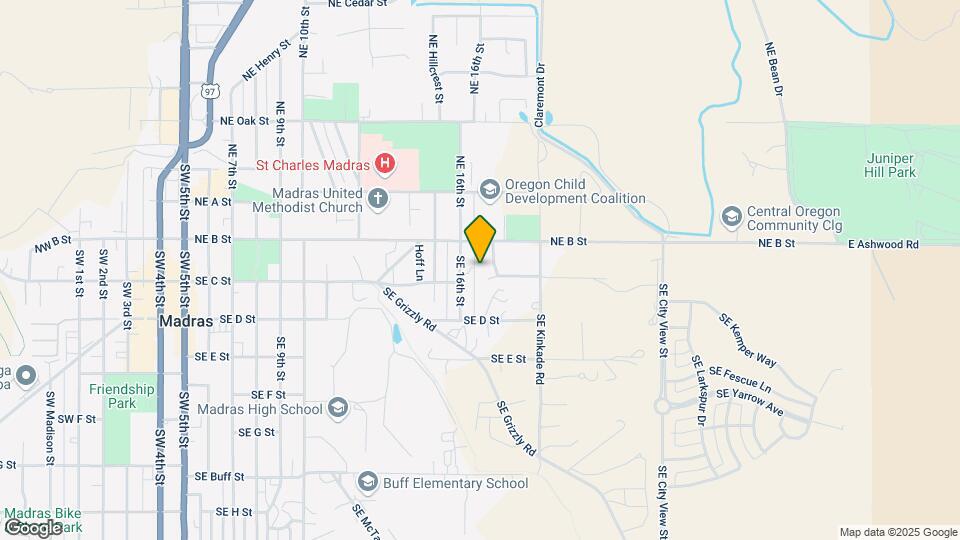 692 SE Cross Ln Map and Location Details