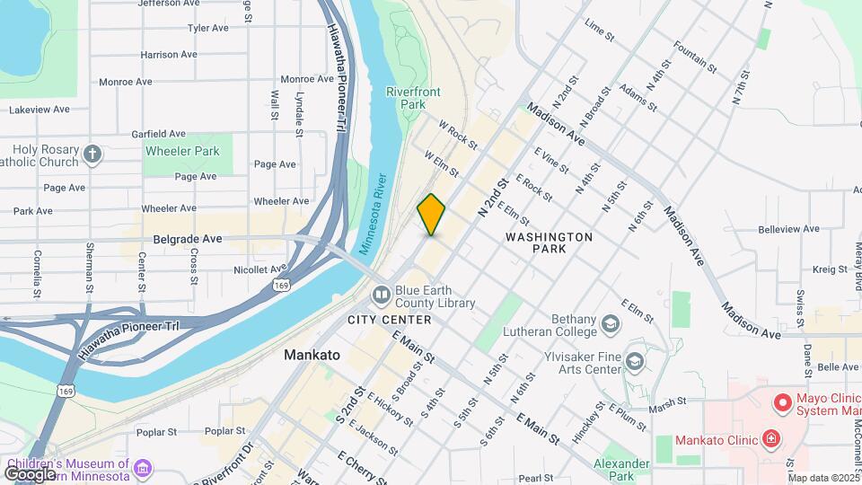 329 N Riverfront Dr, Unit 1 Mapa y Detalles de la Ubicación