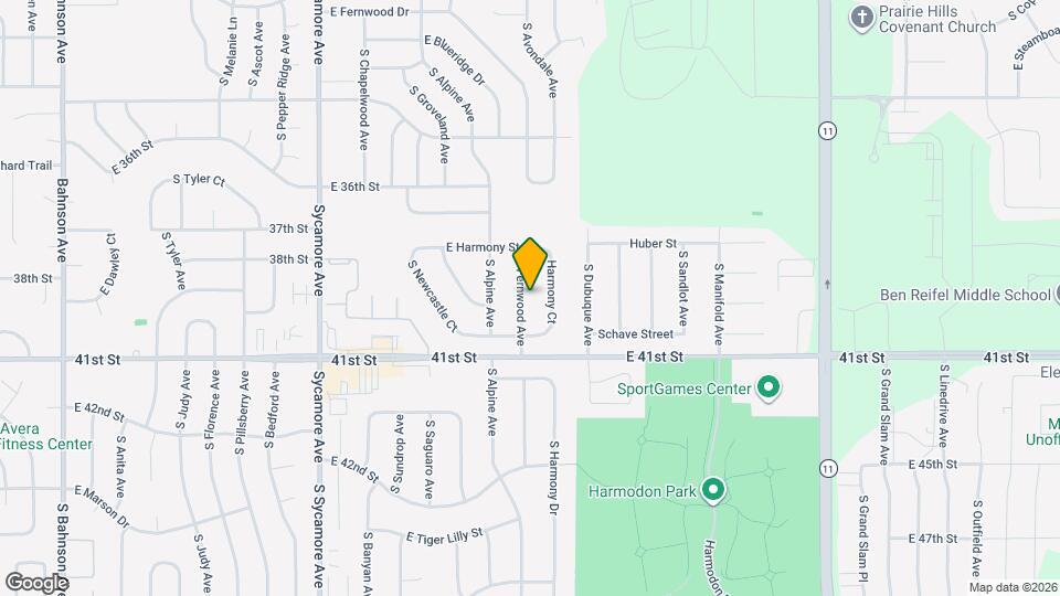 Large 4 bedroom 3 bathroom house with a fenced in yard Map and Location Details