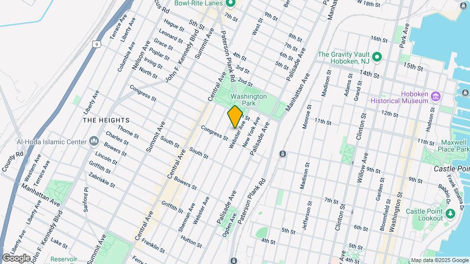 343 Webster Ave Map and Location Details