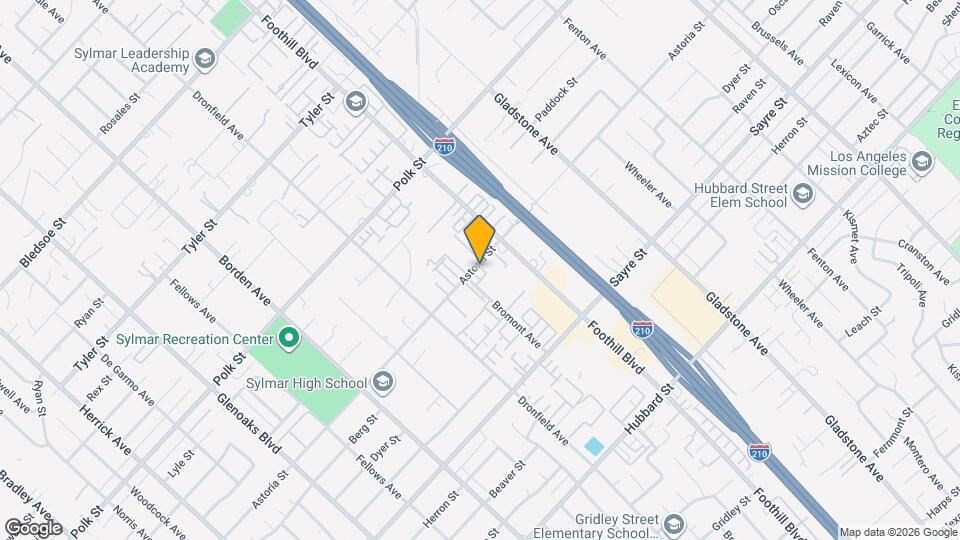 Astoria Place Townhomes Sylmar, CA Apartments For Rent